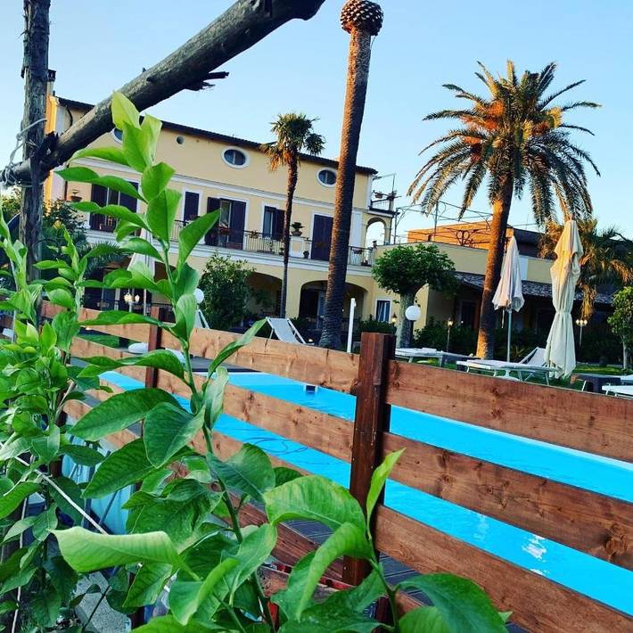 Chambre d’hôte pour 3 personnes, avec vue et piscine ainsi que balcon et jardin à Castellammare di Stabia - 2