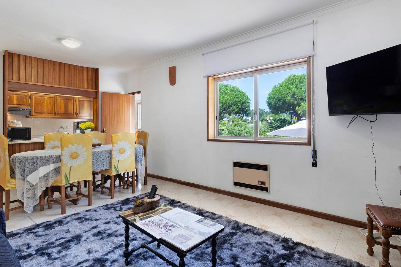Apartamento inteiro, Apartamento 'Cantinho da Mariana' com Terraço Privado, Jardim Partilhado e Wi-Fi in Moledo, Distrito de Viana do Castelo