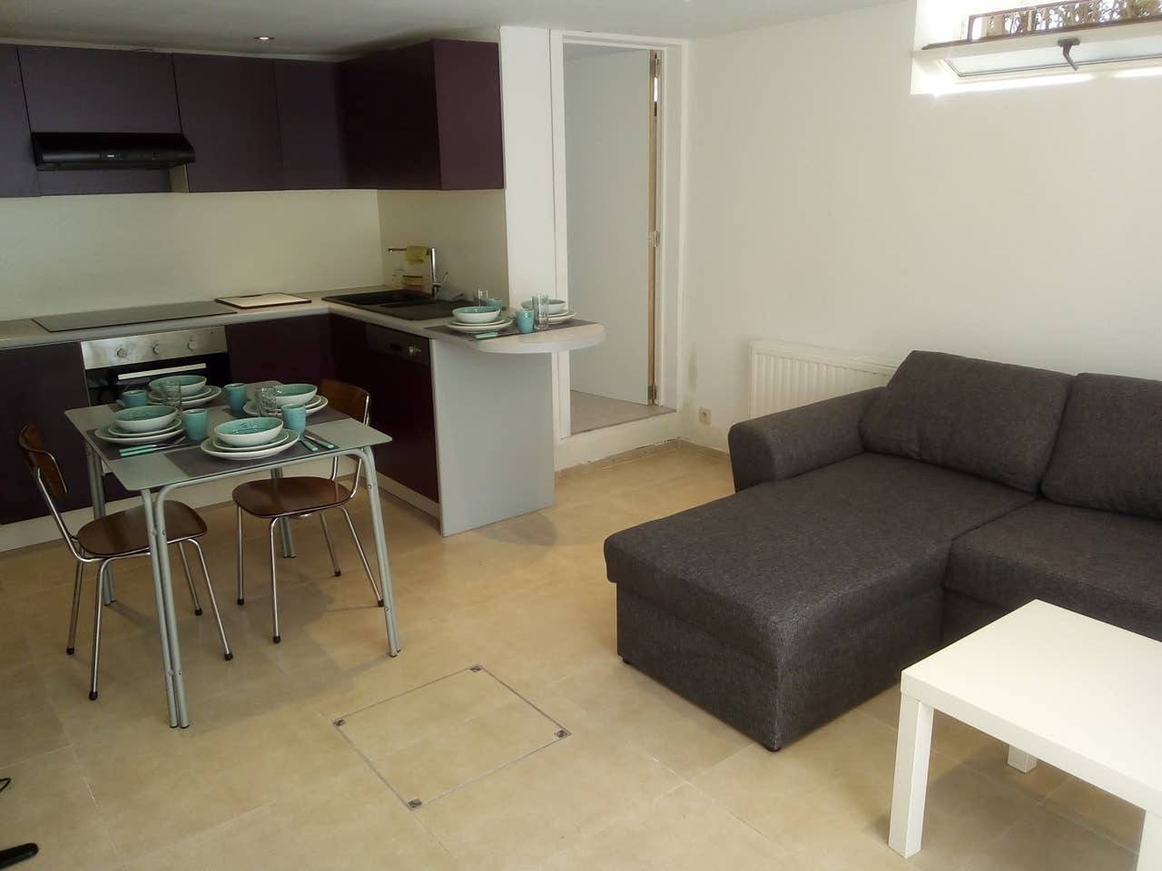 Ganze Wohnung, Komfortables Apartment in Waterloo mit Jacuzzi - 78m² in Waterloo, Wallonisch-Brabant