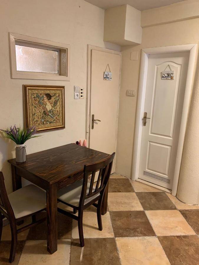 Gîte pour 2 personnes, avec terrasse, animaux acceptés à Kotor - 4