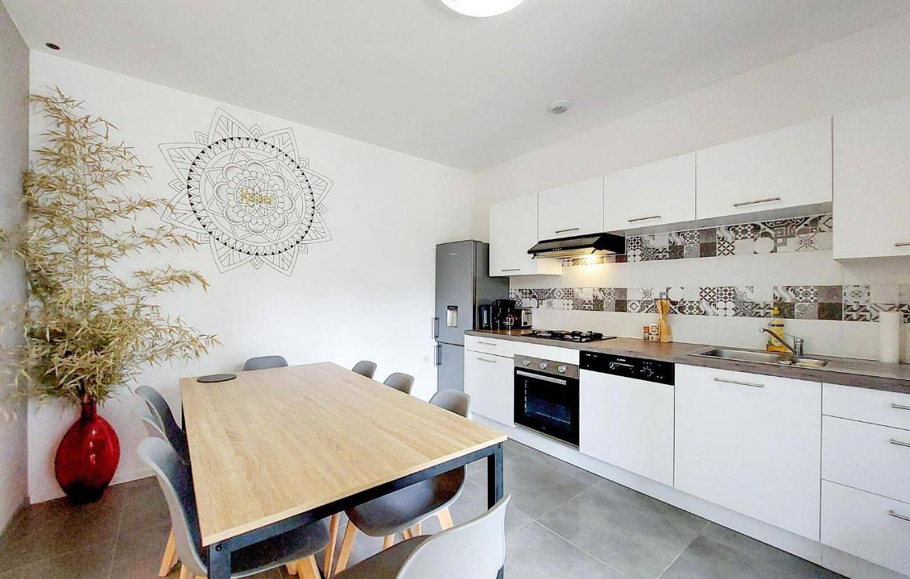 Appartement entier, Two-Bedroom Apartment in Le Thillot, Région d'Épinal