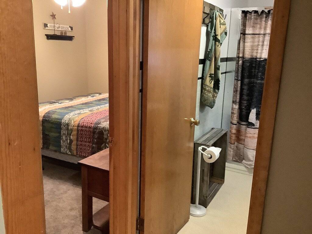 In the Heart of Hatfield- Direct access to Atv trail, Also great for family's in Wisconsin