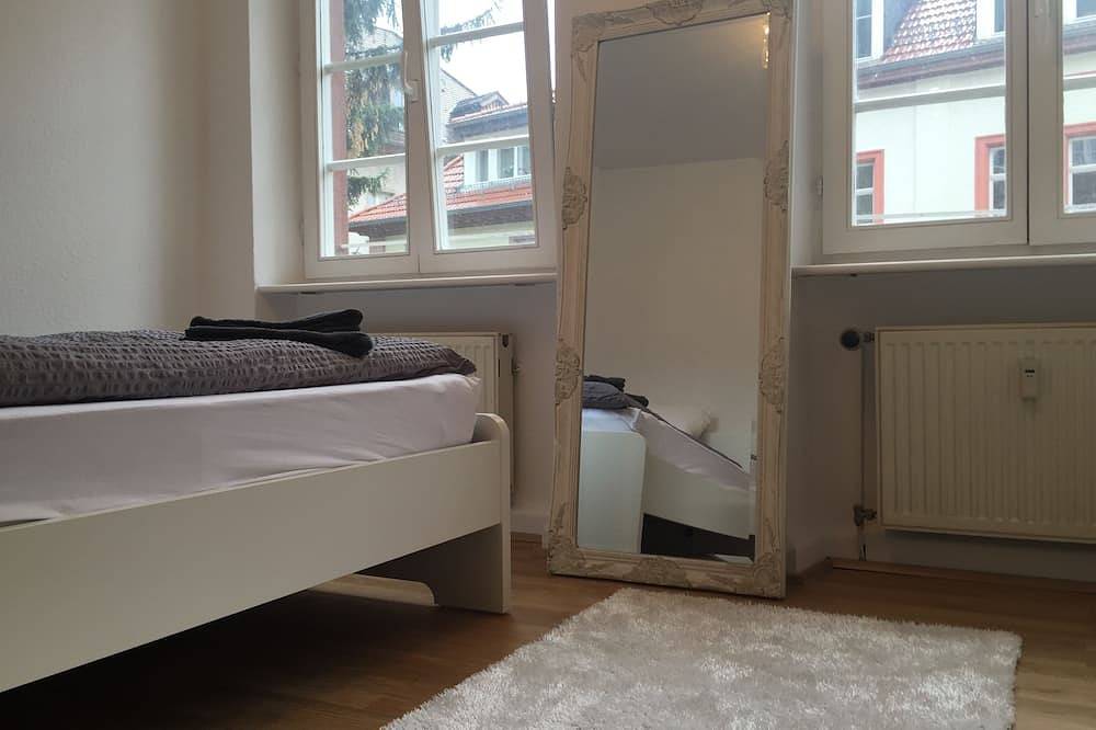 Ganze Wohnung, Apartment in sehr zentraler Lage mit allen Annehmlichkeiten in Altstadt Heidelberg, Heidelberg