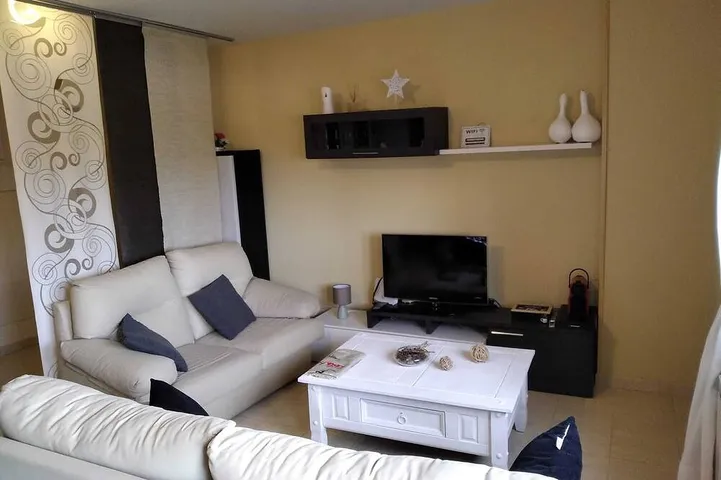Appartement de vacances pour 4 personnes, avec balcon et piscine, animaux acceptés - 1