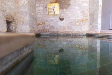 Chambre d’hôte pour 2 personnes, avec vue ainsi que jardin et piscine à Tonnerre (Yonne)