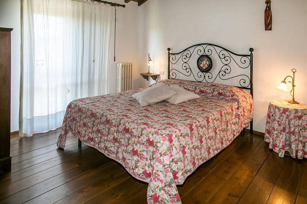 Villa Monica - Private Villa, 5 Zimmer, Pool, Wlan, haustierfreundlich, Marken in San Costanzo, Valle del Metauro