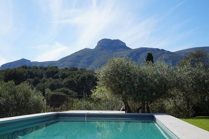 Appartement de vacances pour 2 personnes, avec Jacuzzi et Terrasse ainsi que Jardin et Piscine