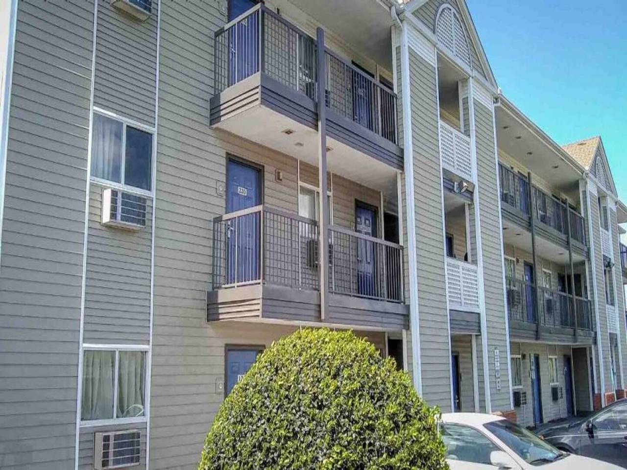 Ganze Wohnung, Queensize-Bett | barrierefrei | Nsmk | Küche in Fayetteville (NC), Cumberland County (NC)