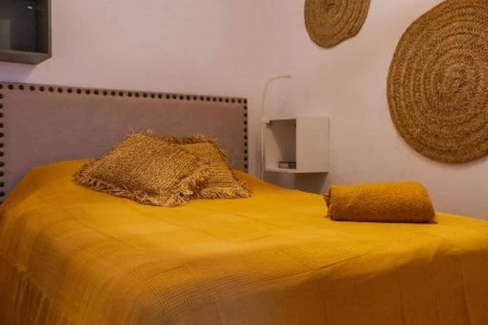 Entire apartment, Casa Bombón - Andalusian Charme and Comfort in Medina-Sidonia in Medina-Sidonia, Costa de la Luz