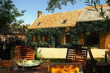 Cottage pour 8 personnes, avec jardin à Marigné-Laillé