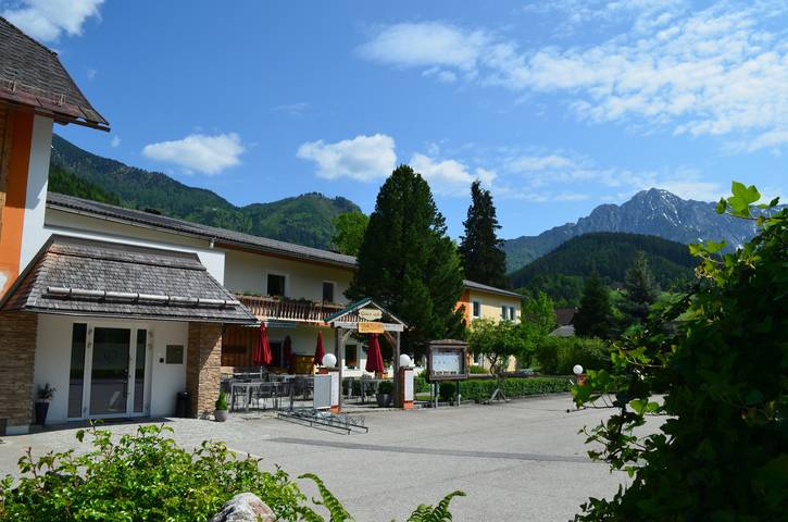Pension für 2 Personen mit Balkon in Spital am Pyhrn, Kirchdorf an der Krems (Bezirk)