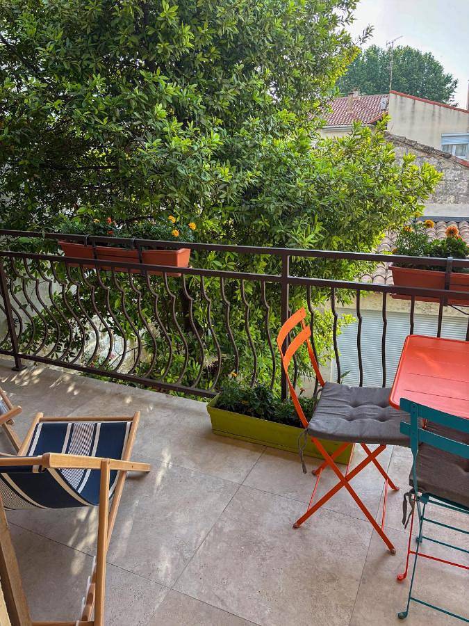 Maison sol en ciel Petit Dejeuner et Parking inclus in Aigues-Mortes, Côte d'Améthyste