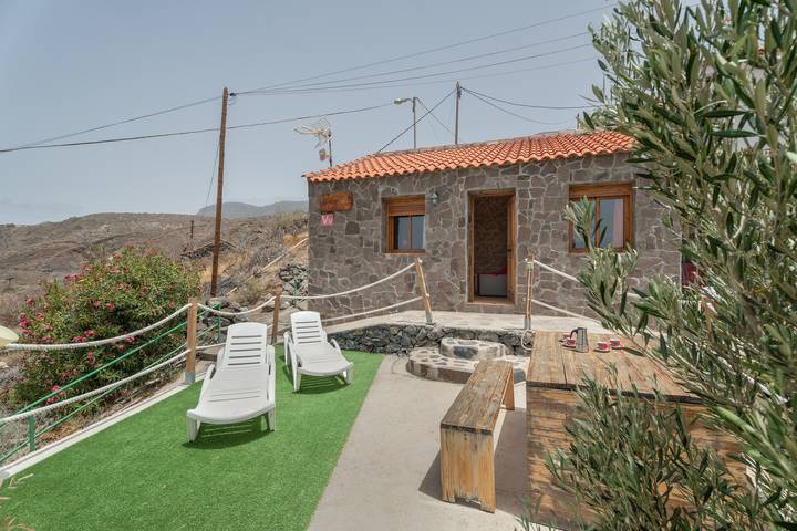 Location de vacances pour 4 personnes, avec jardin dans Alojera - 2