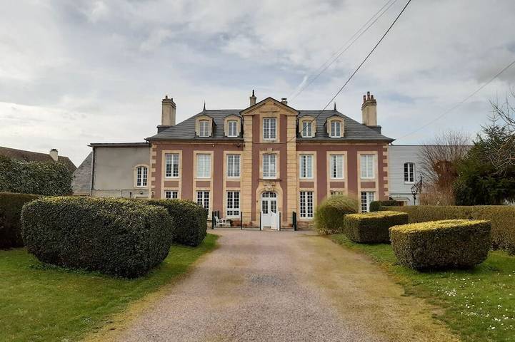 Gîte pour 5 personnes, avec terrasse et jardin à May-sur-Orne
