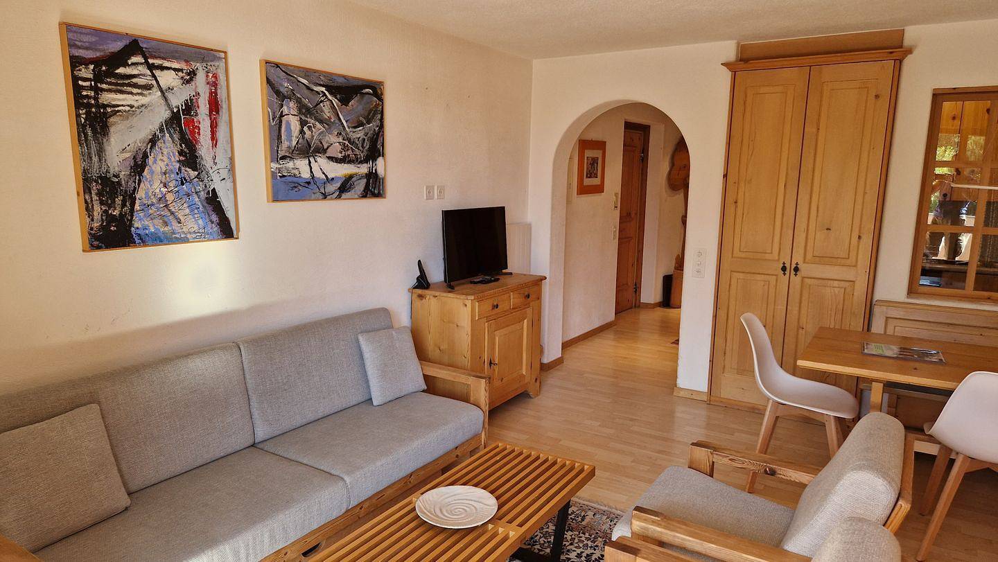 Ganze Wohnung, 2 1/2 Zimmerwohnung, sonniger Balkon mit Bergsicht in Silvaplana-Surlej, Silvaplana