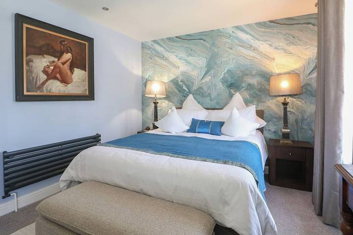 The Dacha, family friendly, with a garden in Winchester in Winchester, South Downs
