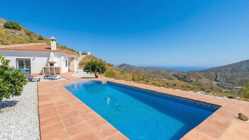 Chalet para 8 personas, con piscina y balcón/terraza en Arenas