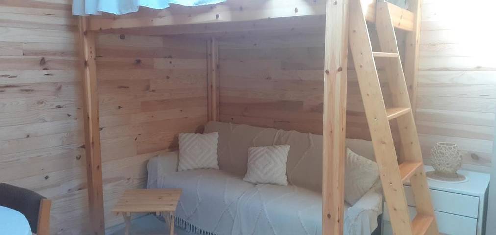 Gîte pour 4 personnes, avec piscine ainsi que vue et jardin à Quincy-sous-Sénart