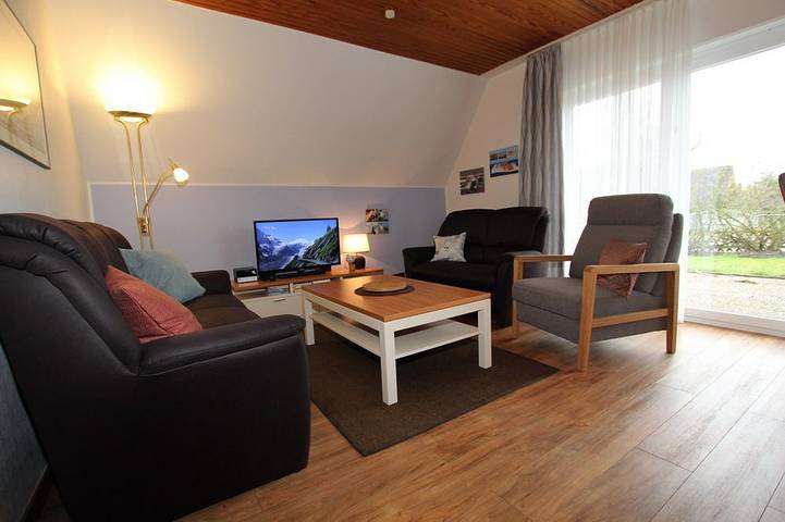 Greetjehaus Jolle in Dornumersiel – Ferienhaus für 6 Personen mit großem Garten und Südterrasse in Westeraccumersiel, Dornum