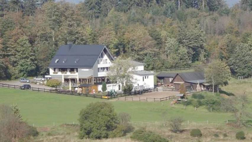 Hotel für 2 Personen, mit Terrasse und Ausblick in Hilchenbach