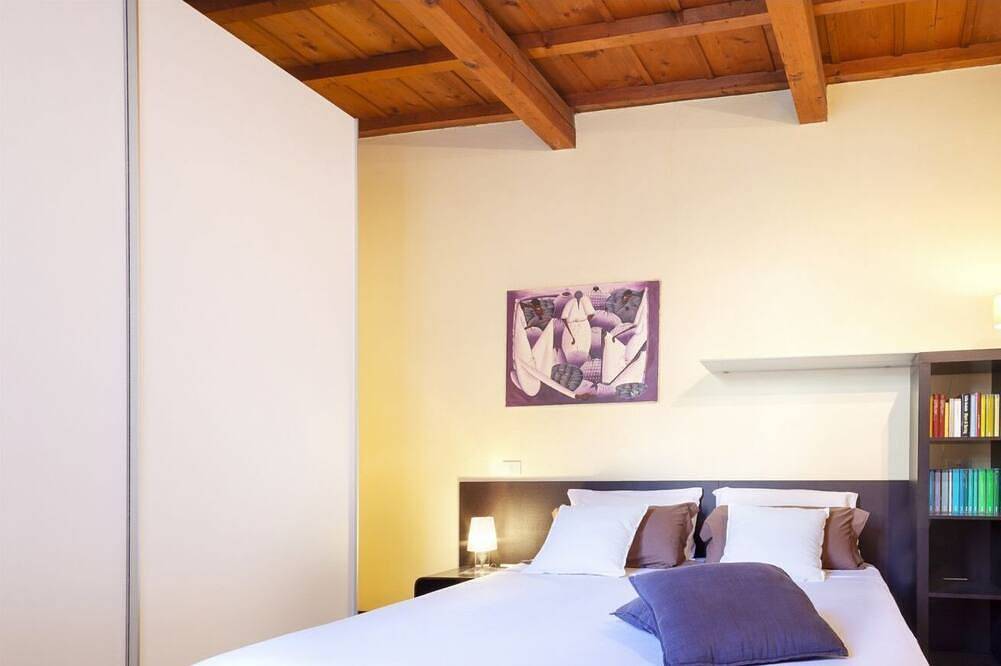 Apartamento entero, Guesthost - Ferrara Lilac Casa dell'Archivòlto with Garage in Ferrara, Provincia de Ferrara