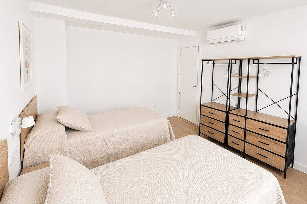 House in Torre del Mar | 3 bedrooms | 2 bathrooms | Patios | Central location in Torre del Mar, Vélez-Málaga