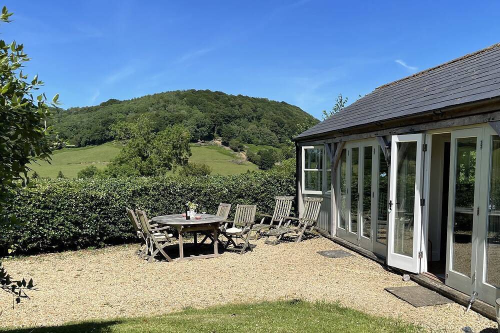 Una propiedad con cocina de un dormitorio en un entorno idílico valle. in Stroud, Gloucestershire