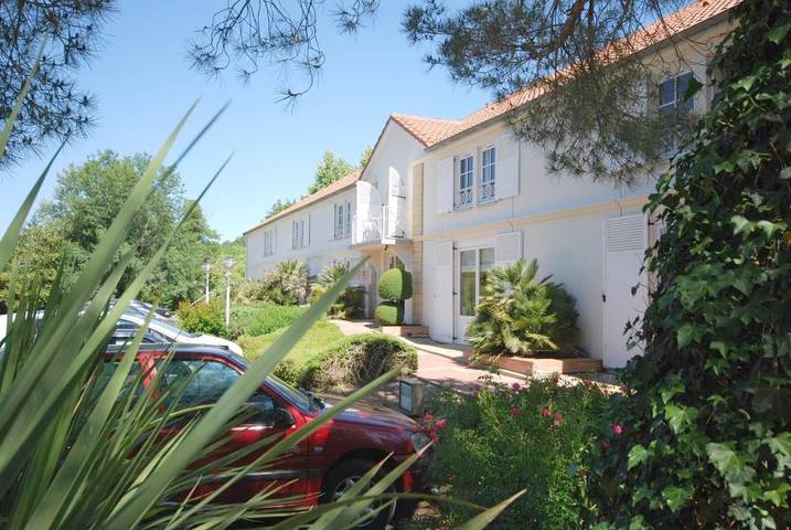 Hôtel pour 5 personnes, avec piscine et jardin à Eugénie-les-Bains - 2