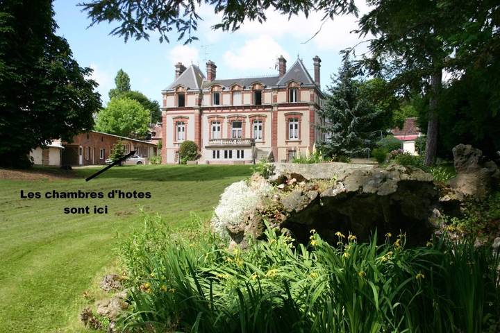 Location de vacances pour 4 personnes, avec Terrasse ainsi que Jardin et Vue dans Laboissière-en-Thelle
