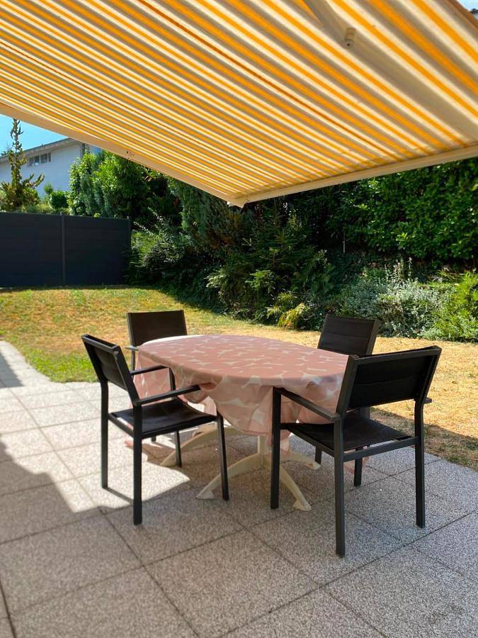 Gîte pour 5 personnes, avec jardin et vue à Morat