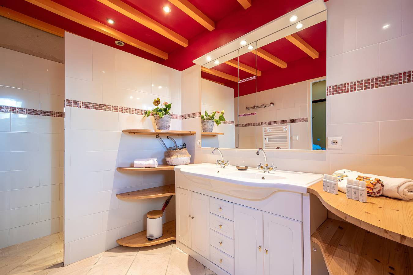 Chambre d’hôtes « Ô Fil de l’Isle » avec jardin commun et Wi-Fi in Savignac-de-l'Isle, Région de Libourne