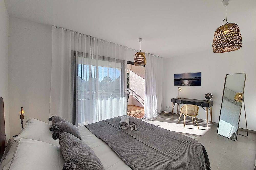 Cosy villa at Cala Rossa 700 m from the beach! in Cala Rossa, Lecci