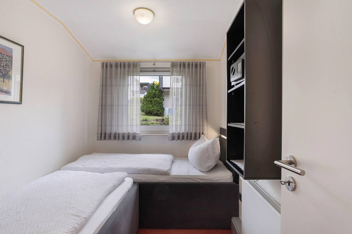 Entire apartment, Apartment 'Ferienwohnung Becker Typ B' with Mountain View, Shared Garden and Wi-Fi in Schwalefeld, Willingen