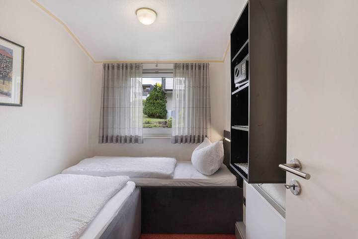 Ganze Wohnung, Ferienwohnung Becker Typ B mit Bergblick, Gemeinschaftsgarten und Wi-Fi in Schwalefeld, Willingen