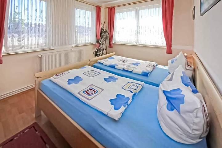 Ferienhaus für 4 Personen, mit Terrasse in Ribnitz-Damgarten - 2