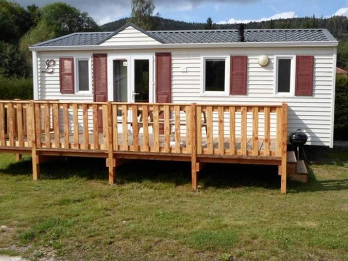 Camping pour 6 personnes, avec Terrasse et Piscine dans Lorraine