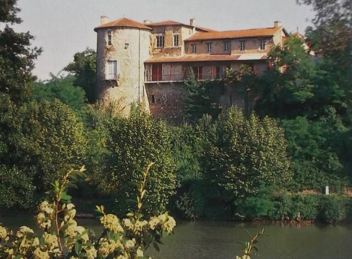 Gîte pour 20 personnes, avec terrasse ainsi que piscine et jardin dans le Lot-et-Garonne - 2