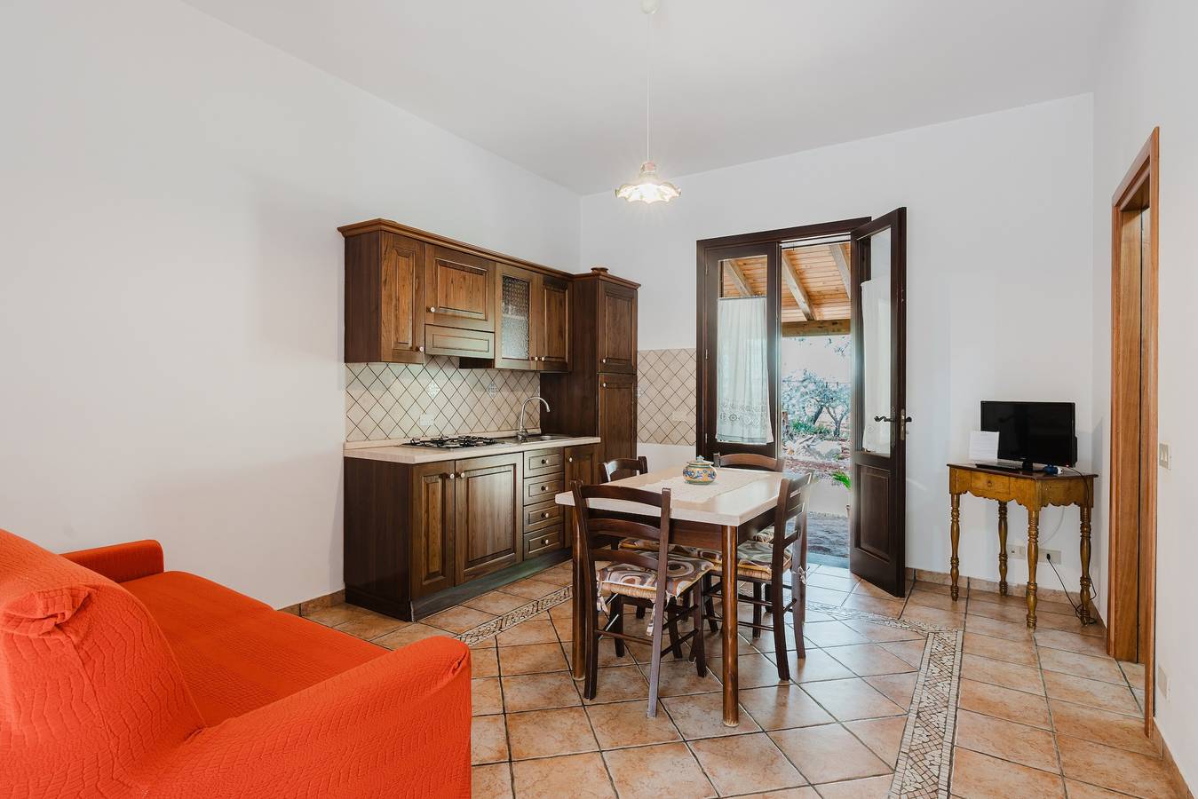 Holiday Home 'Un Viaggio Nella Rilassante Natura' with Mountain View, Wi-Fi and Air Conditioning in Castelluzzo, San Vito Lo Capo
