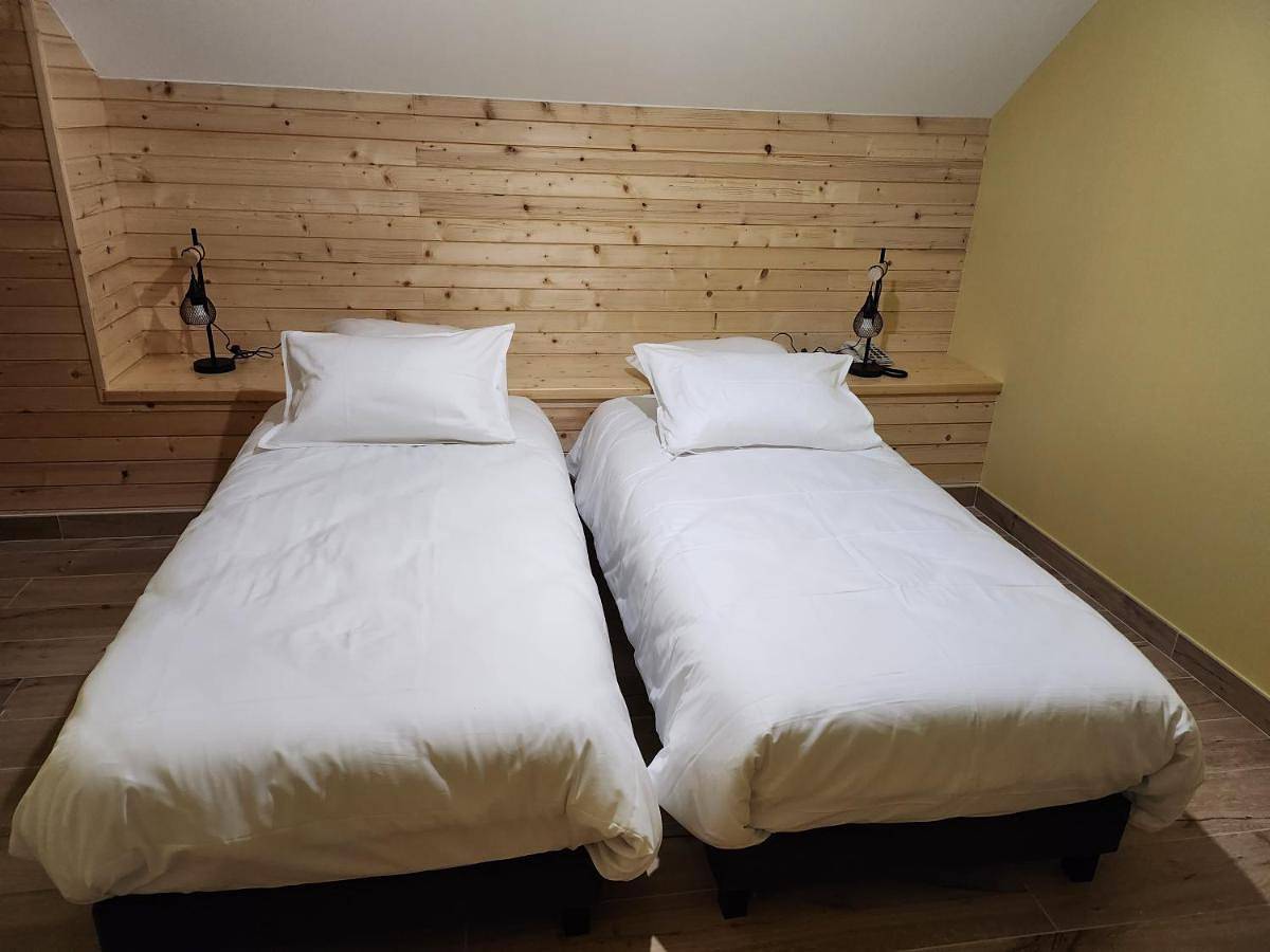 Chambres Jura Sud in Charchilla, Parc naturel régional du Haut-Jura