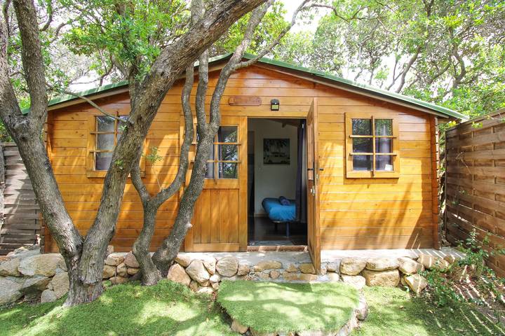Cabane en bois pour 2 personnes, avec jardin en Corse - 2