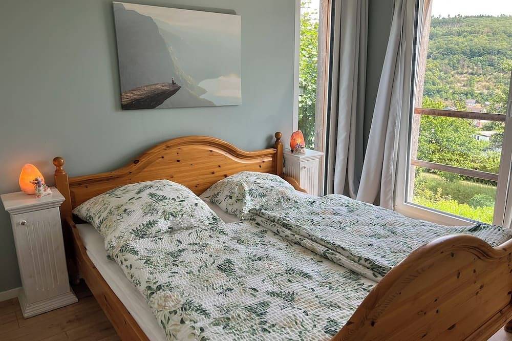 Bezauberndes Ferienhaus mit phantastischer Aussicht in herrlicher Natur! in Kastel (Nonnweiler), Nonnweiler