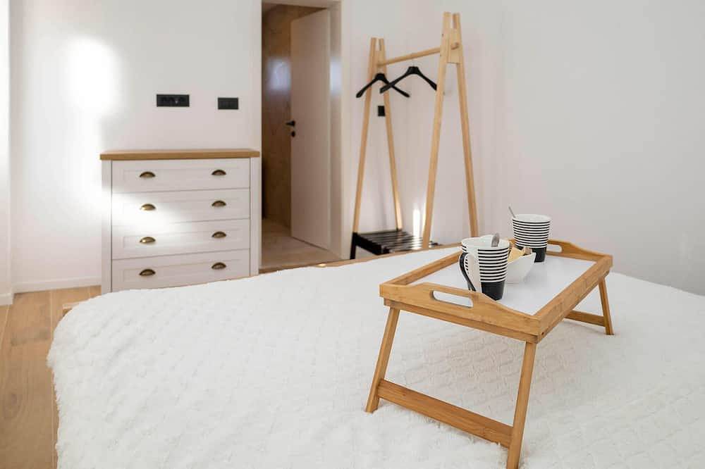 Beautiful home in Supetar with Wifi in Supetar, Brac