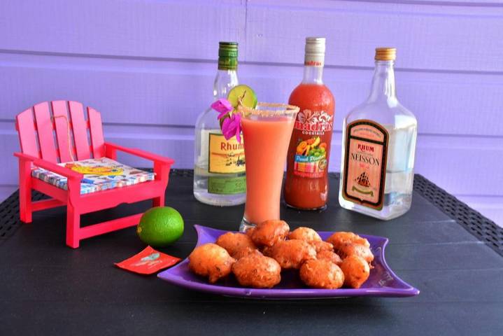 Location de vacances pour 6 personnes, avec vue ainsi que jardin et piscine à Le Robert - 4