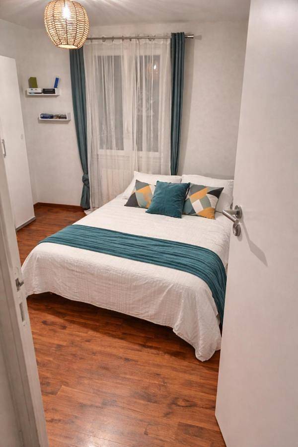 Gîte pour 2 personnes, avec vue ainsi que terrasse et jardin dans Pruillé-le-Chétif - 4