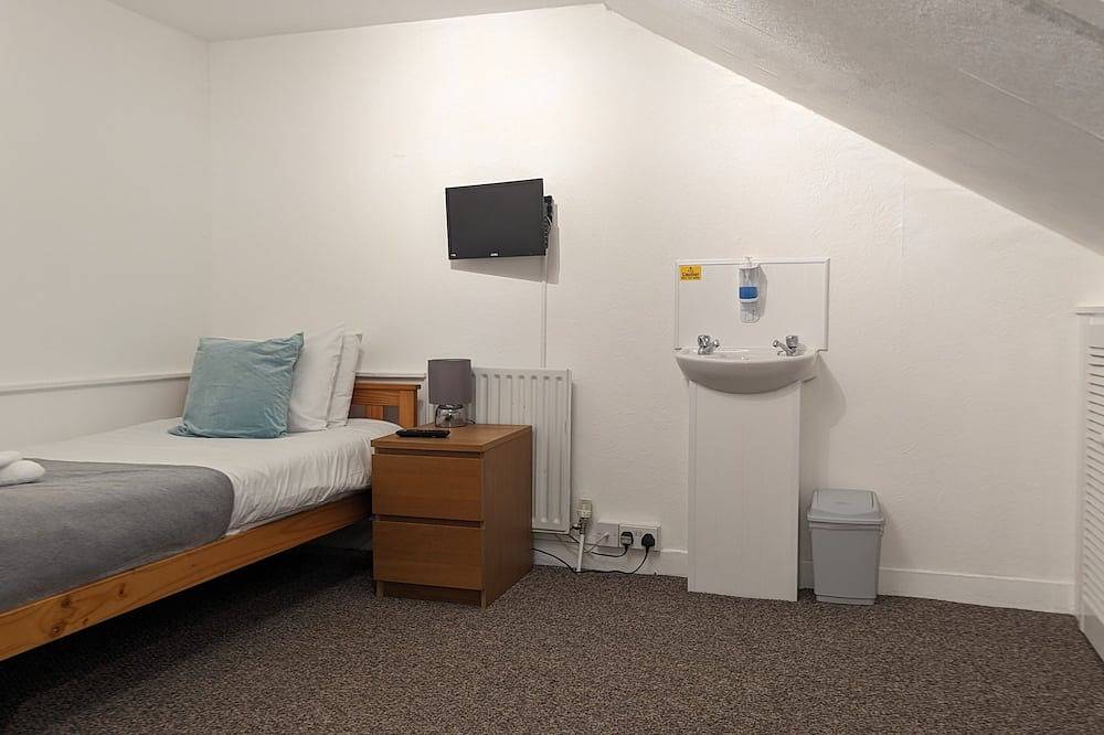Single Loft Room, Single Loft Room in Dover, Kent