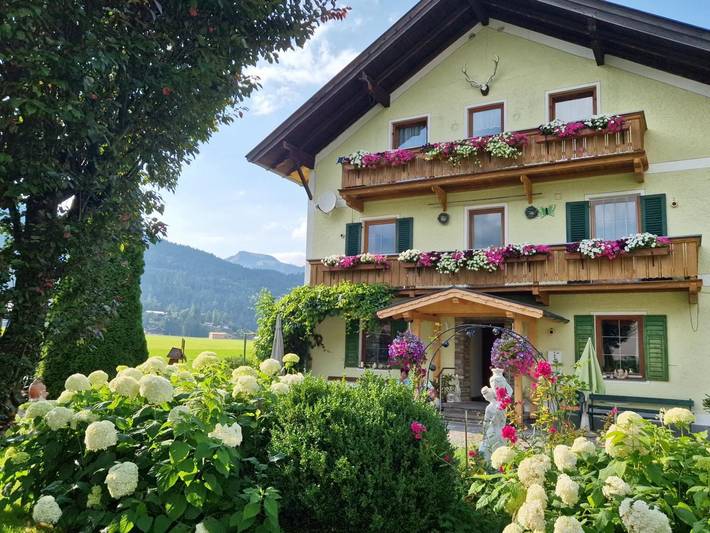 Ferienwohnung für 4 Personen, mit Ausblick und Seeblick sowie Garten und Balkon, mit Haustier in Achenkirch - 2