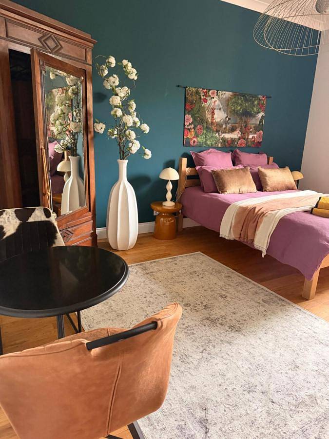 Gîte pour 2 personnes, avec Terrasse ainsi que Jardin et Piscine à Saint-Romain