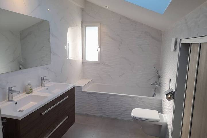 Appartement entier, Appartement Thiou avec tres jolie vue in Sévrier, Parc naturel régional du Massif des Bauges