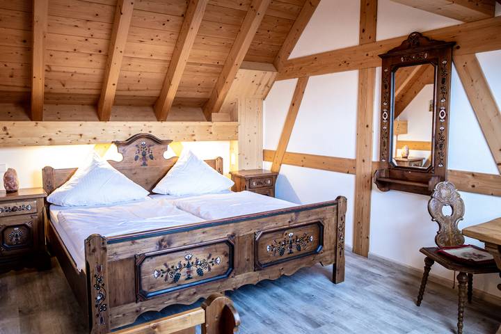 Ganze Ferienwohnung, Ferienwohnungen Lamm - Ferienwohnung 8, 1 Schlafzimmer, 1 Wohn-/Schlafbereich, max. 6 Personen in Eigeltingen, Schwäbische Alb Radweg Region