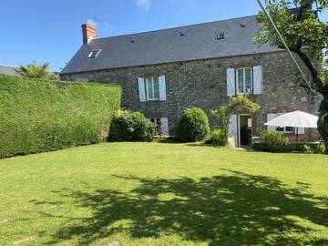 Location de vacances pour 6 personnes, avec terrasse à Saint-Maurice-en-Cotentin